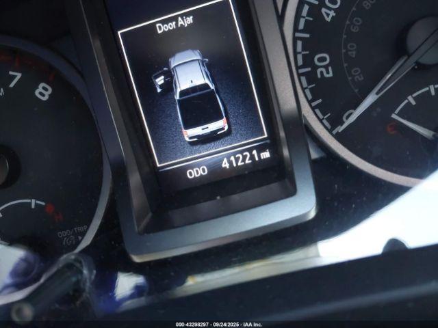 Toyota Tacoma Sr5 V6 Image 16