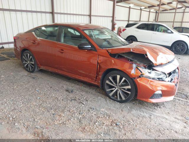  Salvage Nissan Altima