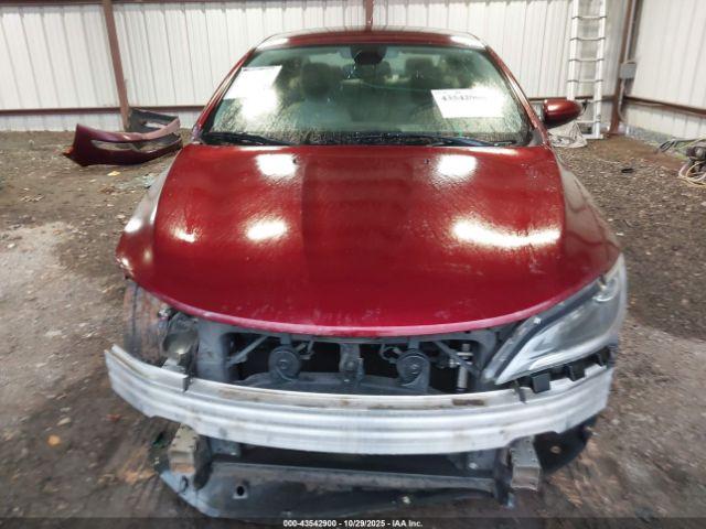 Chrysler 200 Limited Image 14