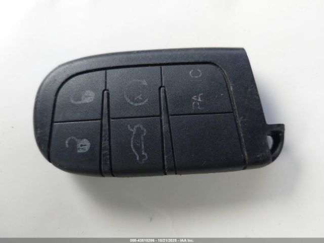 Dodge Challenger Image 9