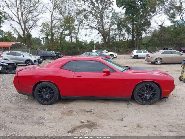 Dodge Challenger Image 12