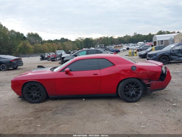 Dodge Challenger Image 13