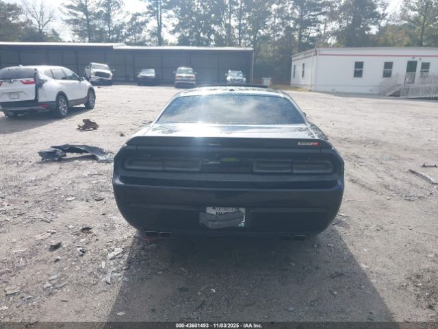 Dodge Challenger Srt8 392 Image 16