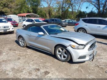  Salvage Ford Mustang