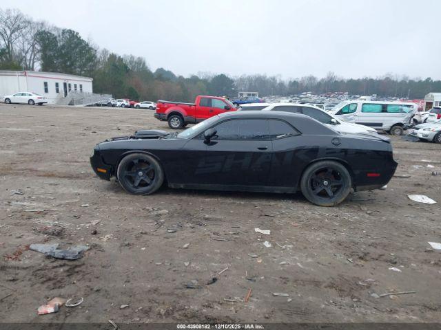 Dodge Challenger Image 8