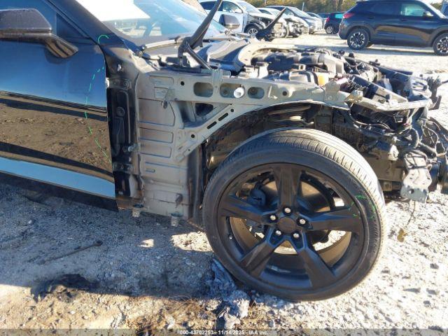 Chevrolet Camaro 1lt Image 9