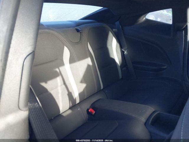 Chevrolet Camaro 1lt Image 7