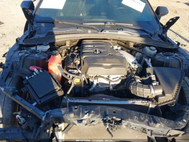 Chevrolet Camaro 1lt Image 10