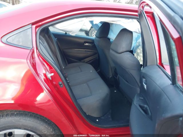 Toyota Corolla Le Image 10