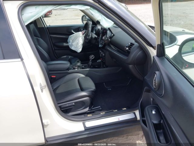 MINI Clubman Cooper S Image 5