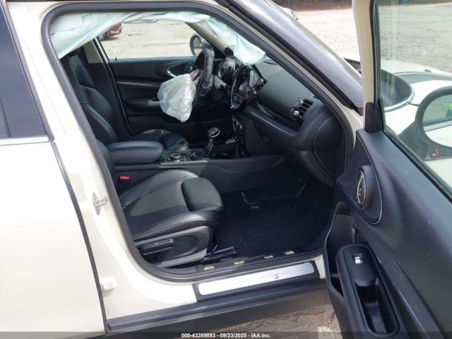 MINI Clubman Cooper S Image 5