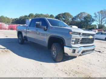  Salvage Chevrolet Silverado 2500
