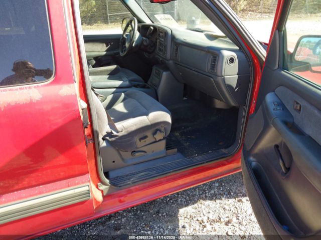 Chevrolet Silverado 1500 Ls Image 13