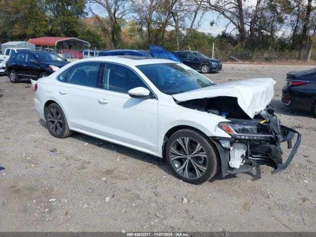  Salvage Volkswagen Passat