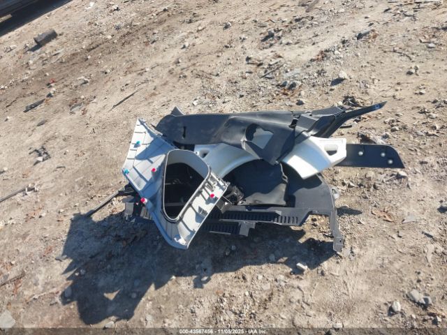 Toyota RAV4 Le Image 16