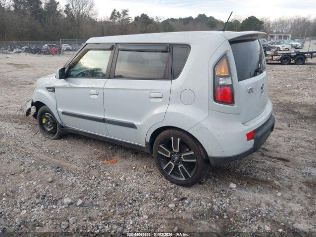 Kia Soul + Image 8