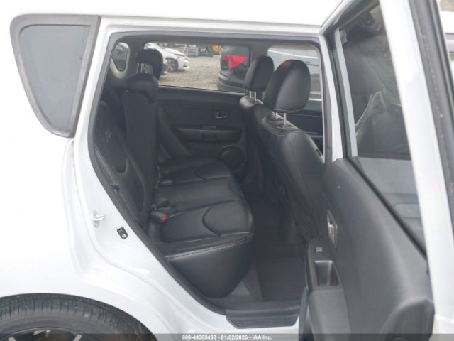 Kia Soul + Image 10