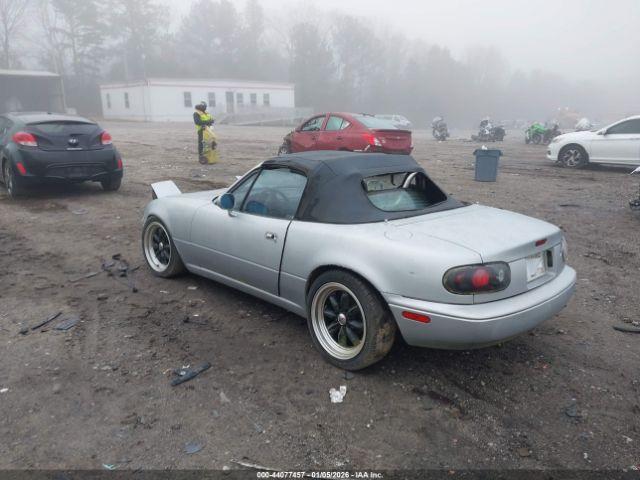 Mazda MX-5 Miata Image 10