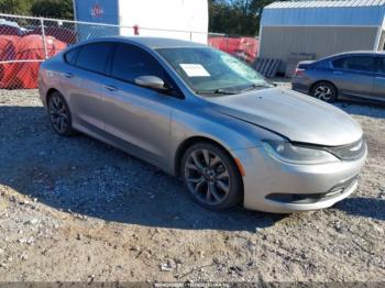  Salvage Chrysler 200
