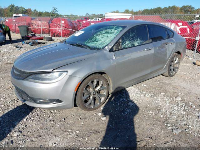 Chrysler 200 S Image 4