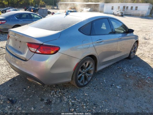 Chrysler 200 S Image 5