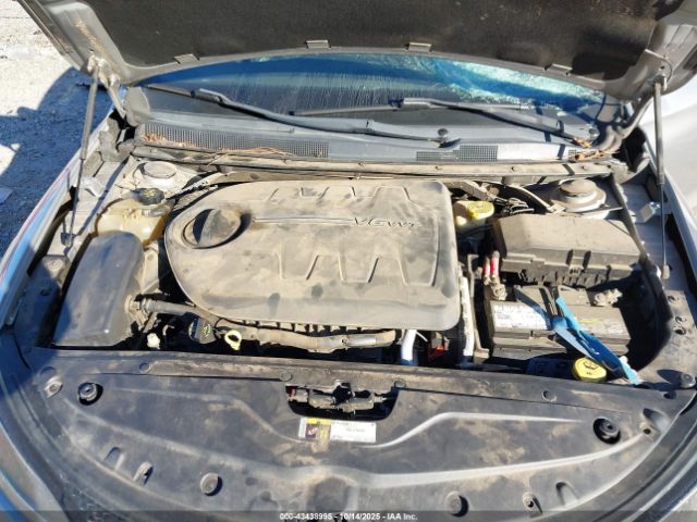 Chrysler 200 S Image 11