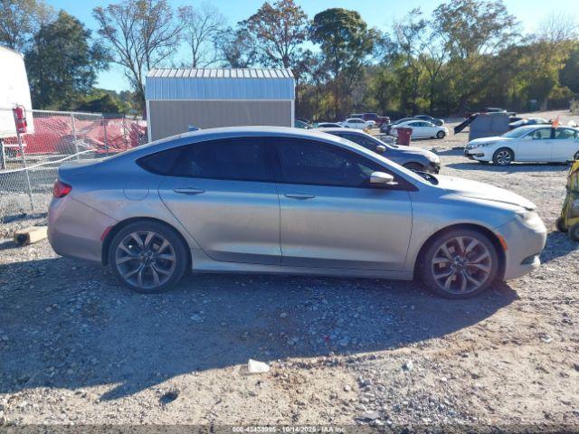 Chrysler 200 S Image 10