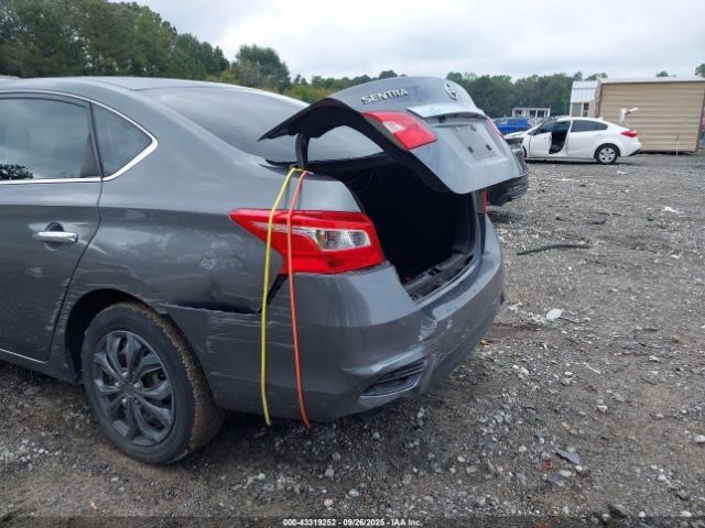 Nissan Sentra S Image 9