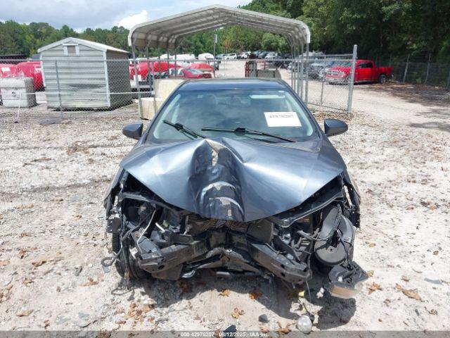 Toyota Corolla Le Plus Image 8