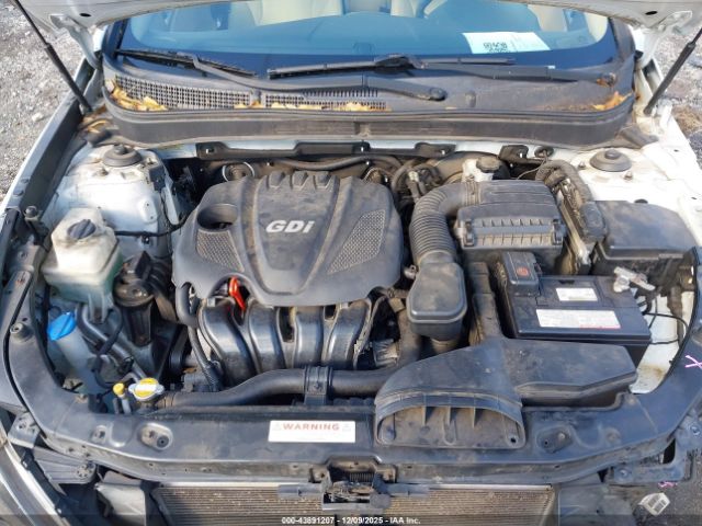 Hyundai SONATA Gls Image 9