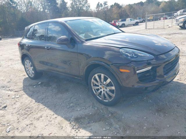  Salvage Porsche Cayenne