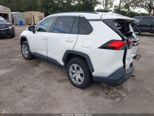 Toyota RAV4 Le Image 15