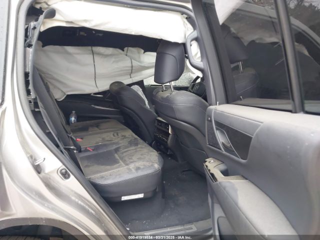 Lexus LX 600 Premium Image 2